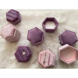 Vintage geïnspireerde Hexagon fluwelen trouwring box-pinky kleuren